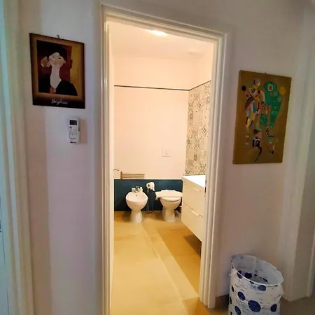 아파트 A Casa Di Patty 마리나디만카베르사
